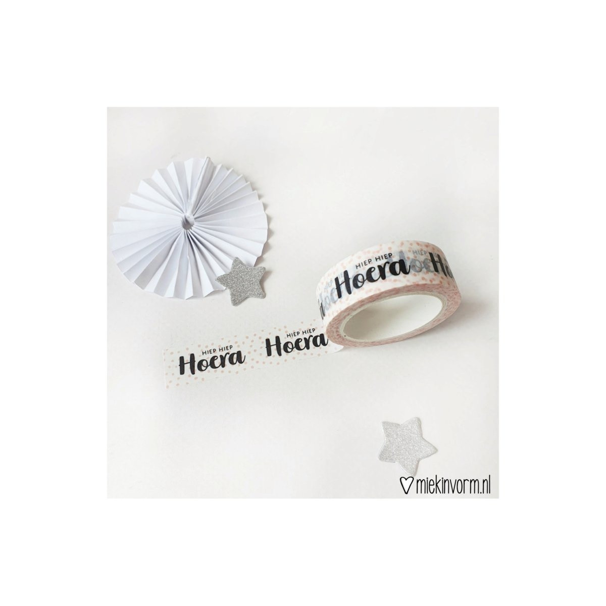 maskingtape hiep hiep hoera roze