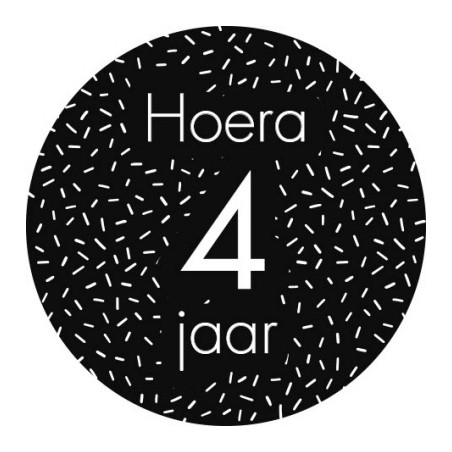 sticker 4 jaar zwart