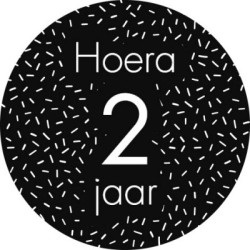 sticker 2 jaar zwart