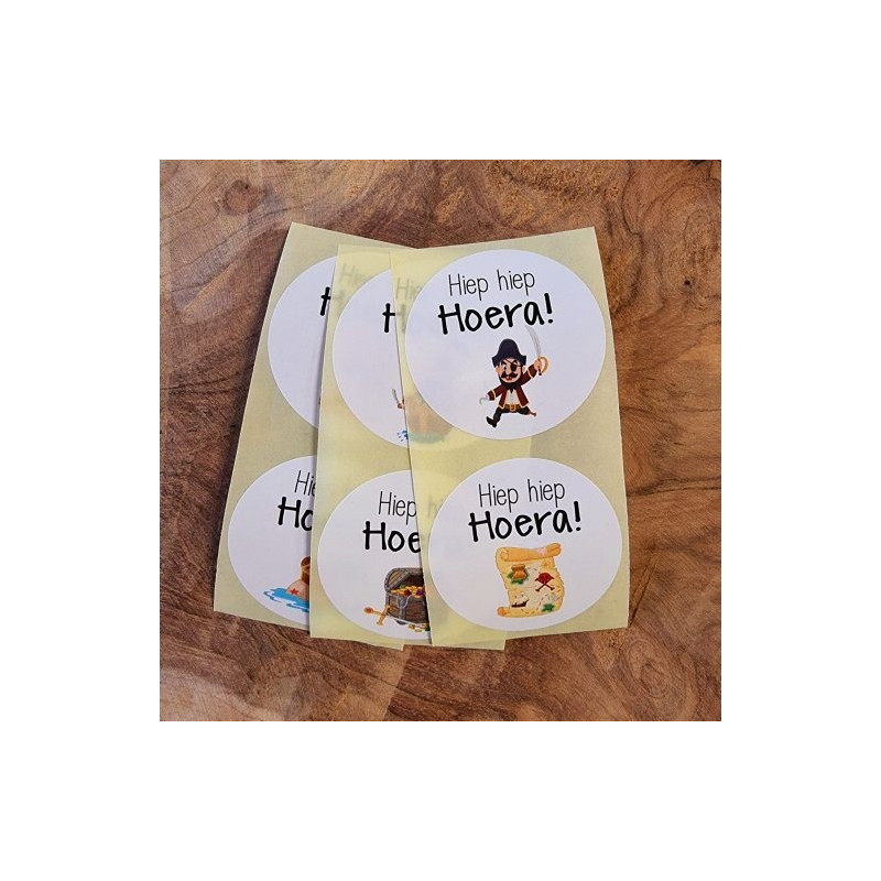 sticker hoera piraat