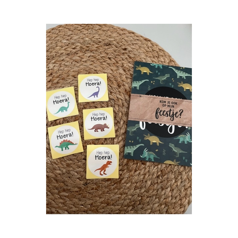 dino set uitnodigingen
