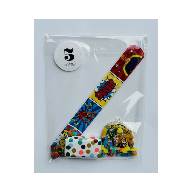 superheld traktatie klaparmband