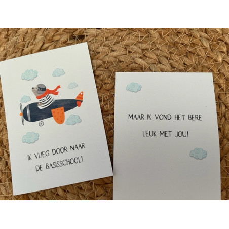 traktatie kaart vlieg basisschool vliegtuig