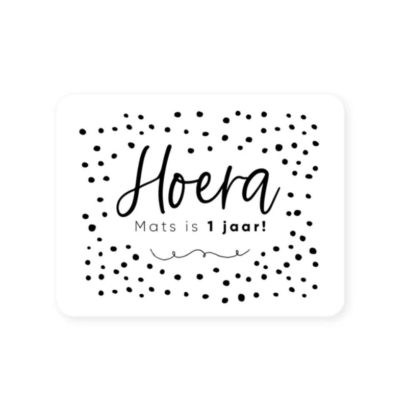 gepersonaliseerde stickers hoera dots wit